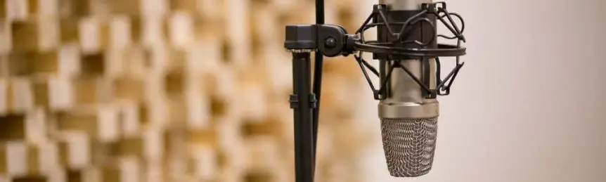 Effective professional podcasting voice tips